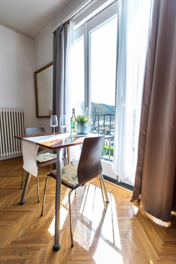 Danube Apartment Boedapest Buitenkant foto