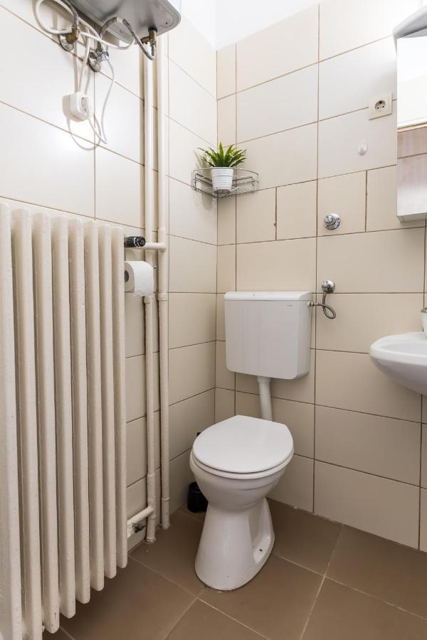 Danube Apartment Boedapest Buitenkant foto