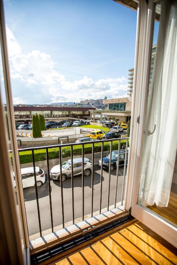 Danube Apartment Boedapest Buitenkant foto
