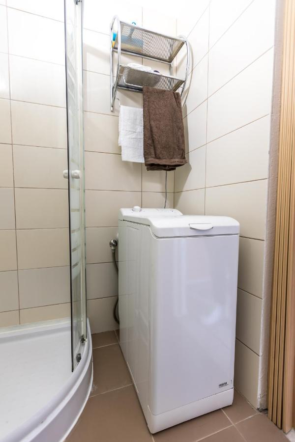 Danube Apartment Boedapest Buitenkant foto